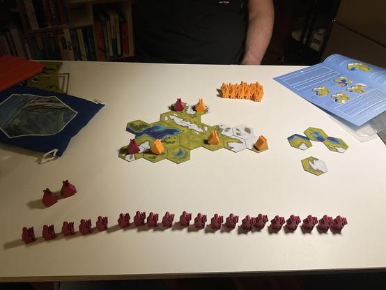 intermediate situation, more tiles and some houses placed